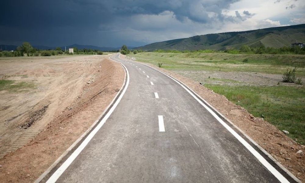 Bike path between Marshal Bridge and Uliastai Bridge